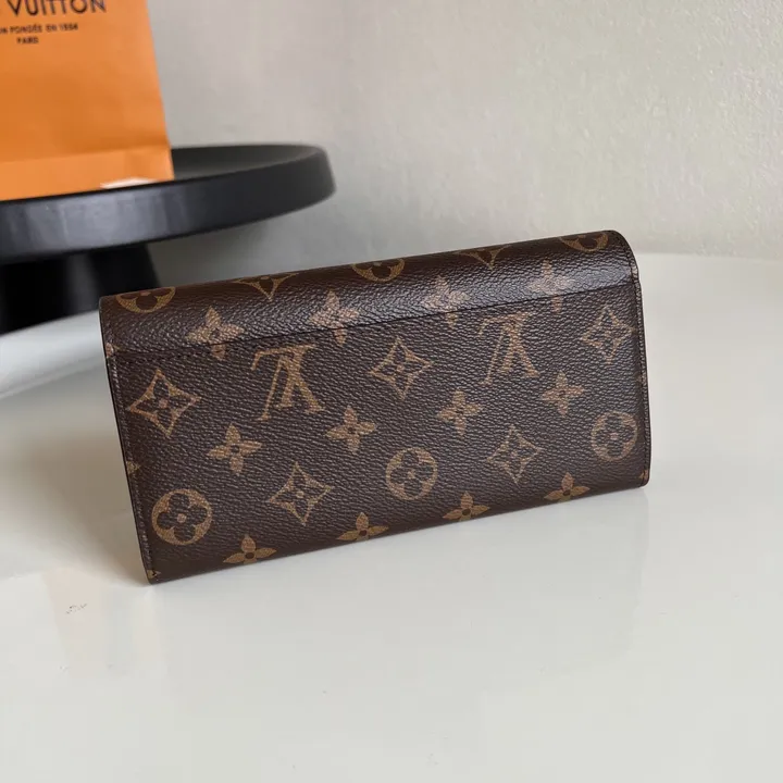 ハイブランド 長財布 人気