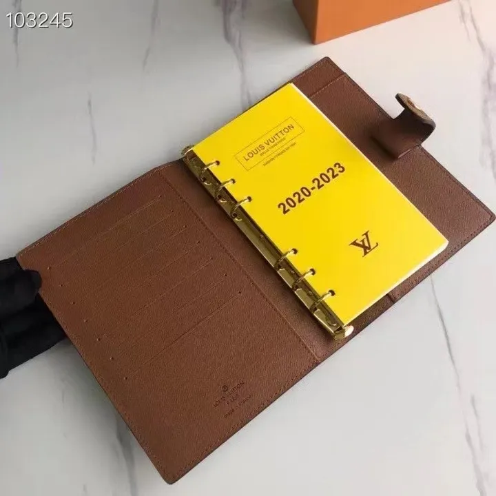 Louis Vuitton アジェンダ MM