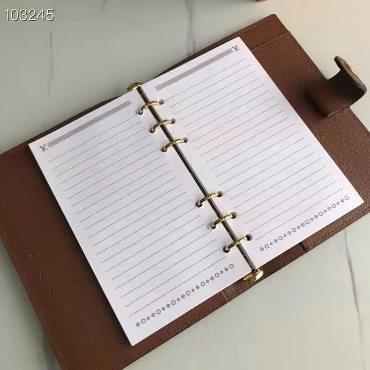 Louis Vuitton アジェンダ MM
