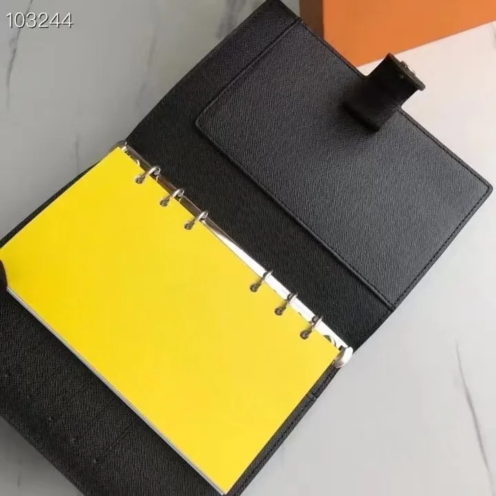 手帳カバー ルイヴィトン