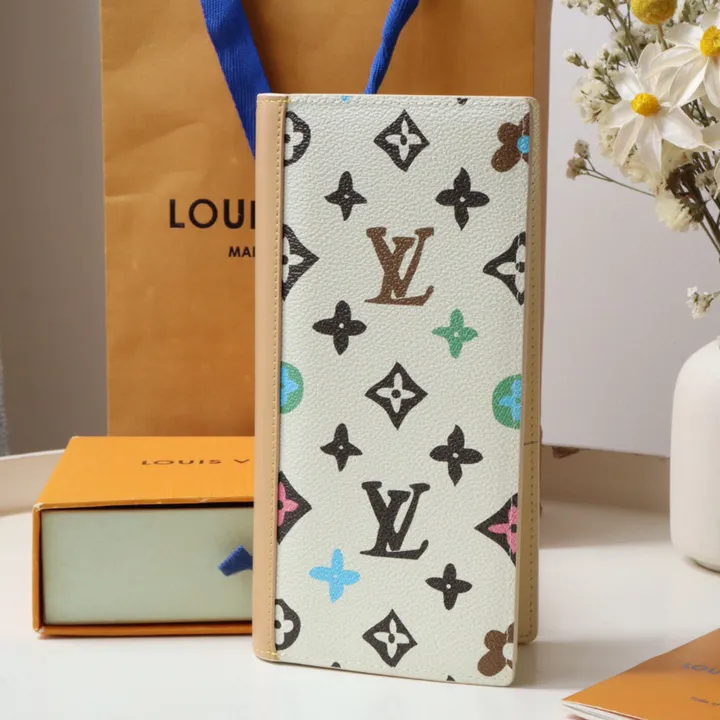 ルイヴィトン ポルトフォイユ・ブラザ 長財布