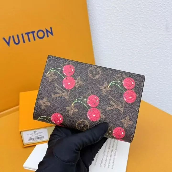 LV×TM クーヴェルテュールパスポール