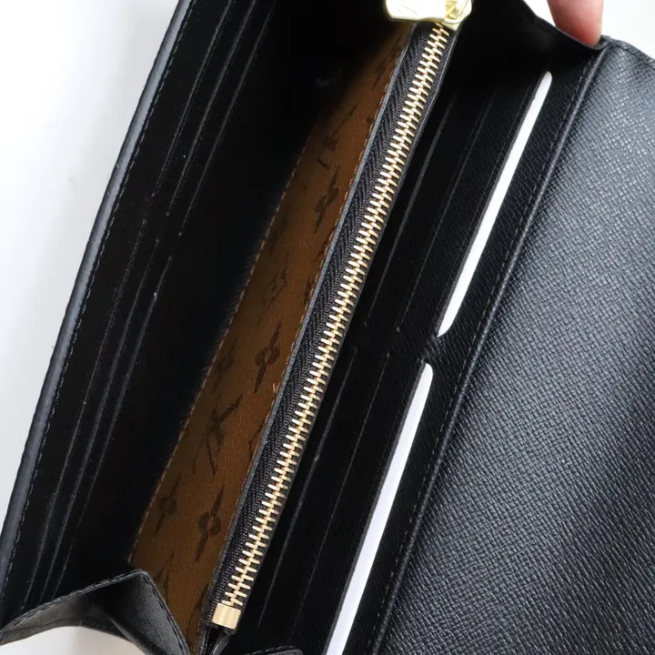 LOUIS VUITTON ポルトフォイユ・サラ 長財布