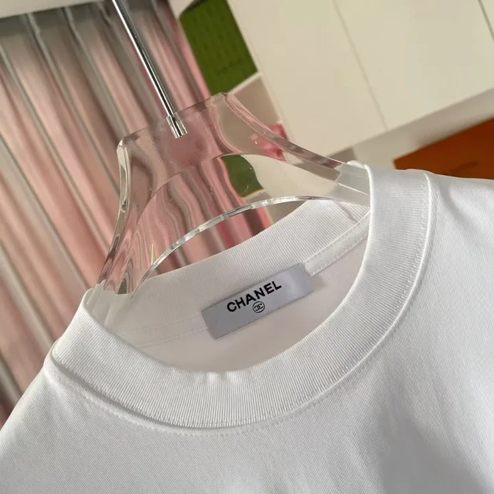 シャネル 夏 衣料品