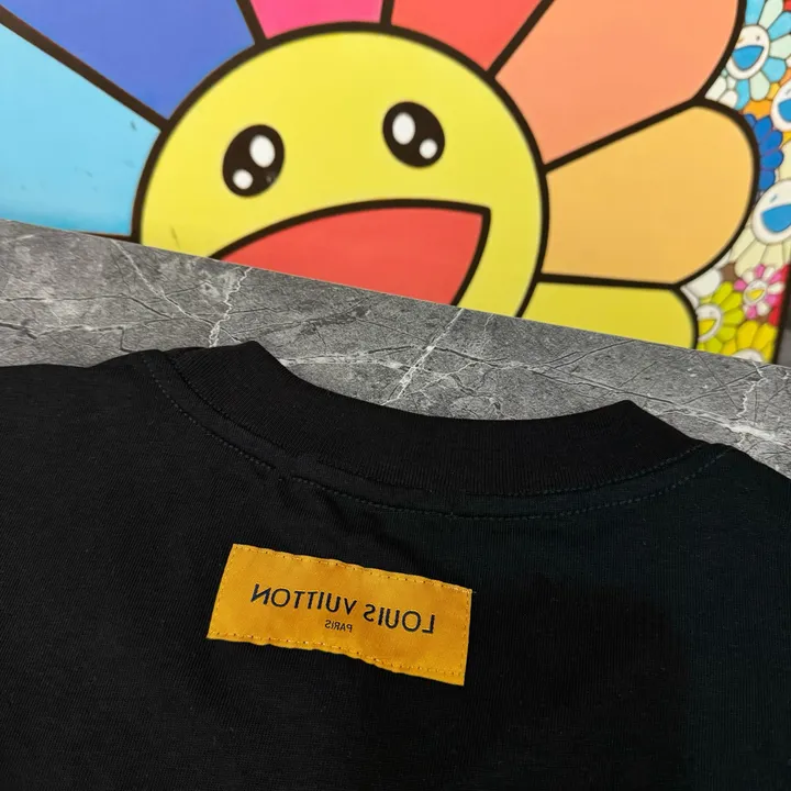 ルイビトン ゆったり Tシャツ