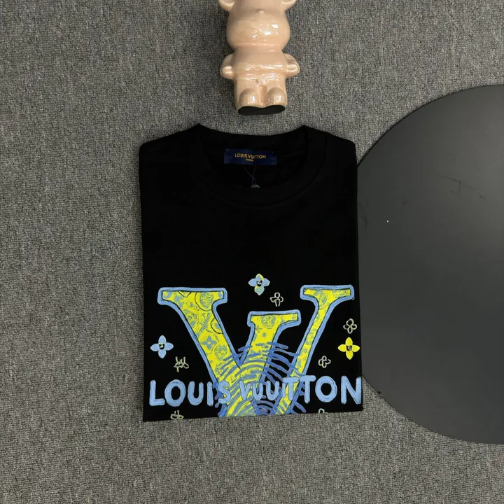 LOUIS VUITTON プリントロゴ Tシャツ