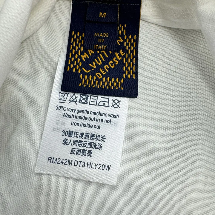 ブランド ロゴ Tシャツ