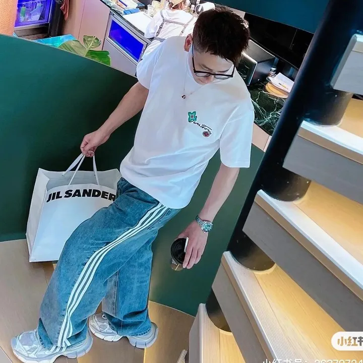 ヴィトン Tシャツ ブラック