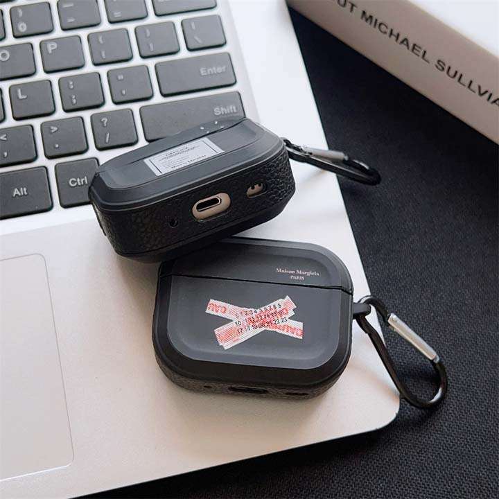 メゾン マルジェラ airpods 4カバー カラビナ付き