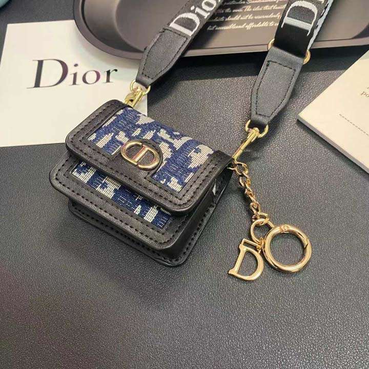 ディオール airpods4ケースストラップ付き