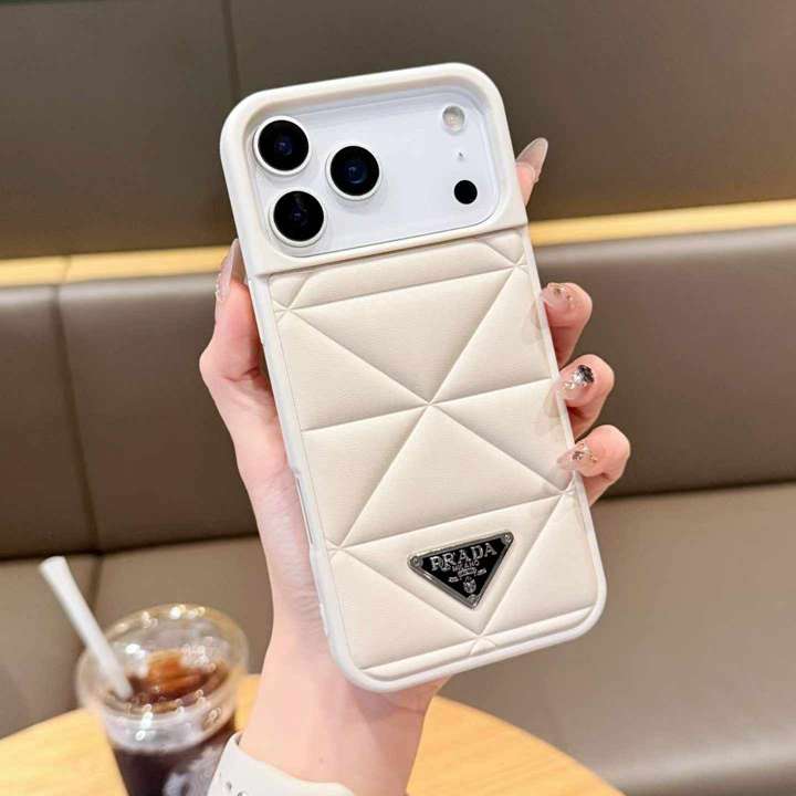 prada iphone17 ソフトケース