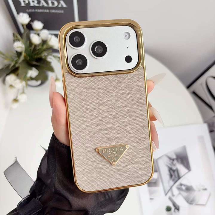 プラダ iphone17ケース サフィアーノレザー