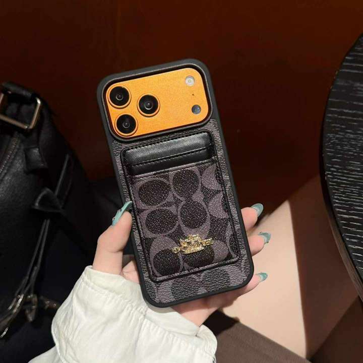 コーチiphone17proケース カード入れ