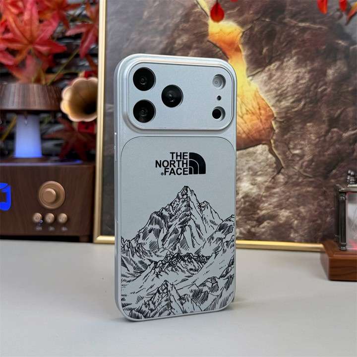 ノースフェイスiphone17promaxケース MagSafe対応