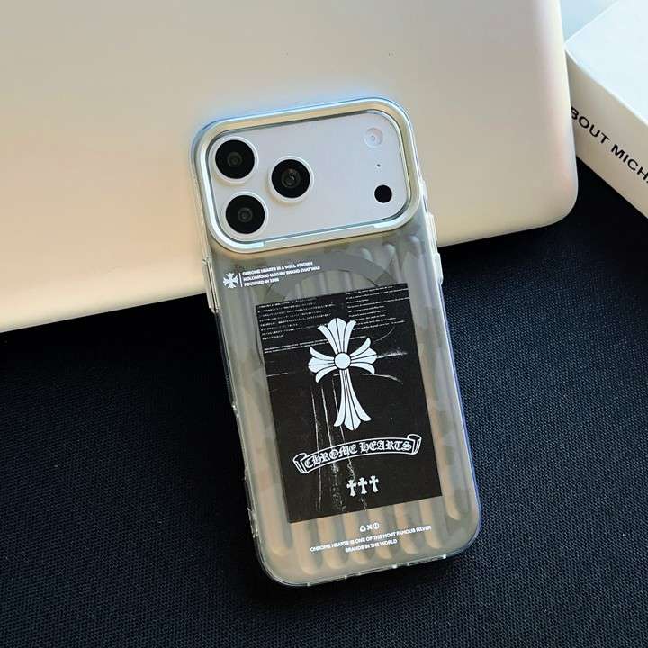 クロームハーツ iphone17proスーツケース型