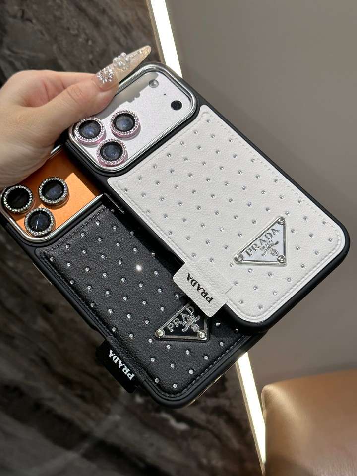 プラダ iphone17promaxケース レザー
