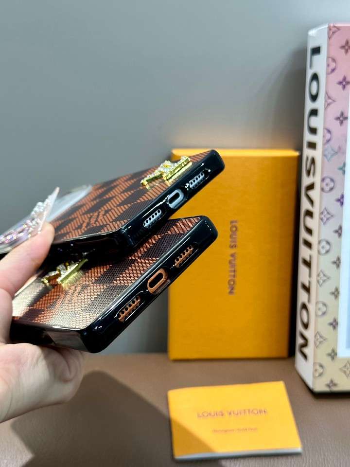 ブランド アイフォーン ケーストランク型 耐衝撃 おしゃれ