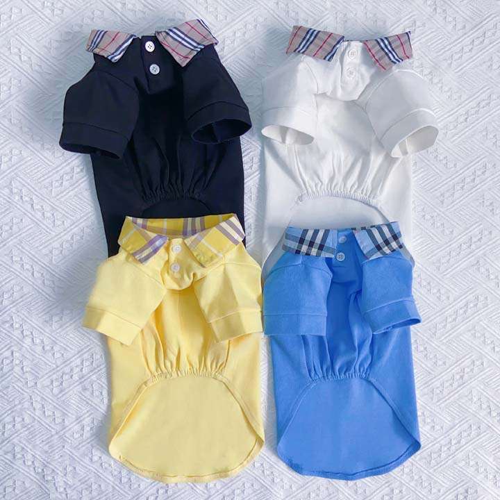 Burberry 犬のTシャツ