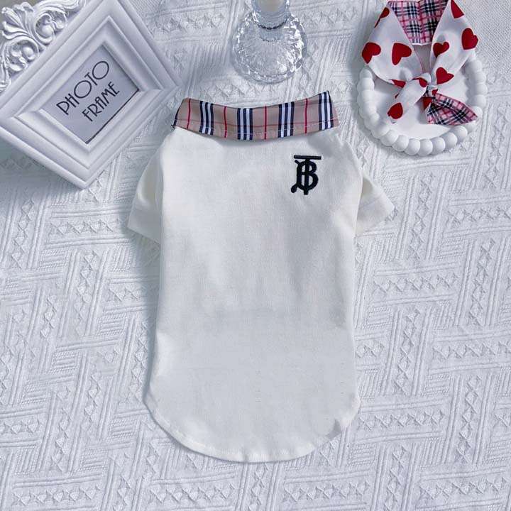 Burberry ワンちゃん服 襟付き