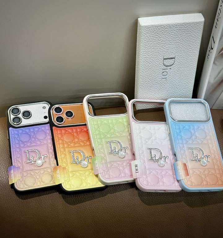 ディオールiPhone18ケース