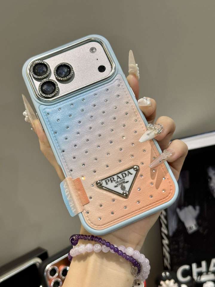 Prada ラインストーン付き iphone17proケース