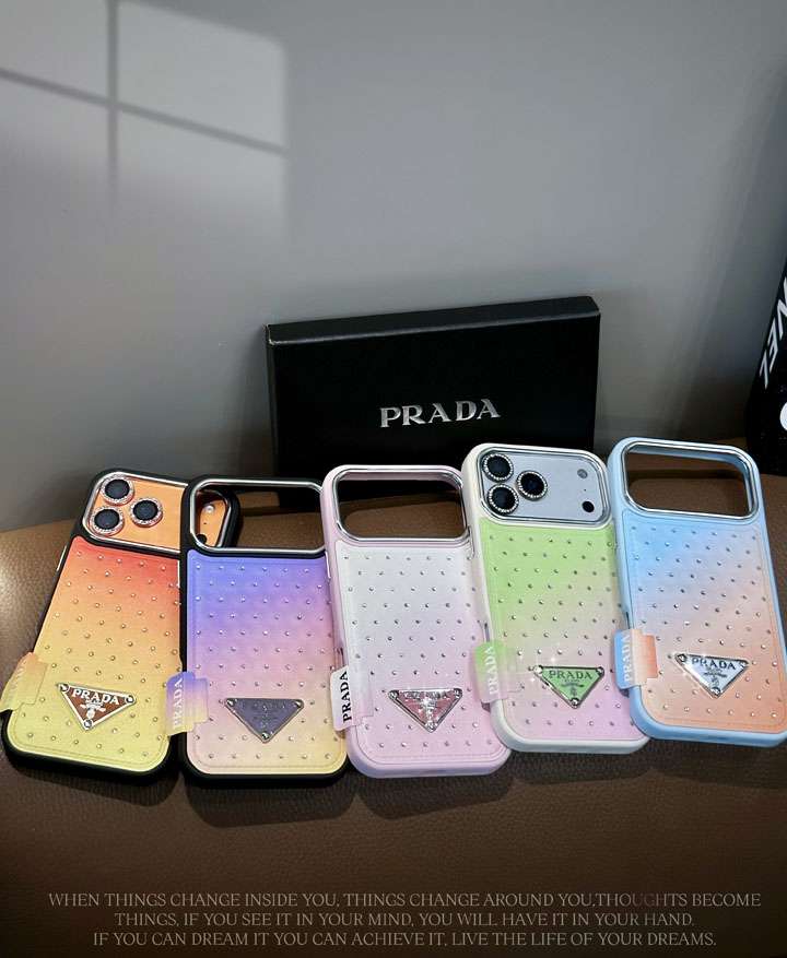 Prada iphone17proケース キラキラ