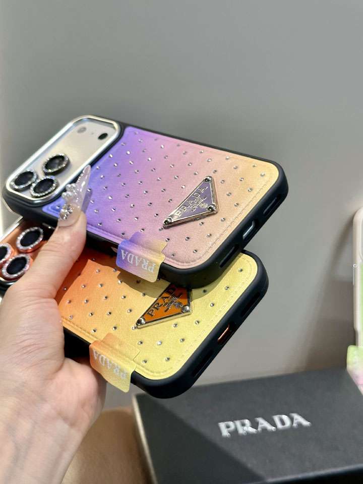 Prada グラデーション iphoen17promaxケース