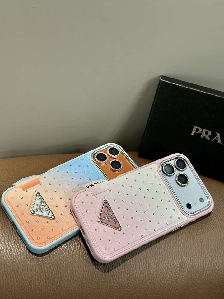 Prada 三角アイコン iphone17proケース