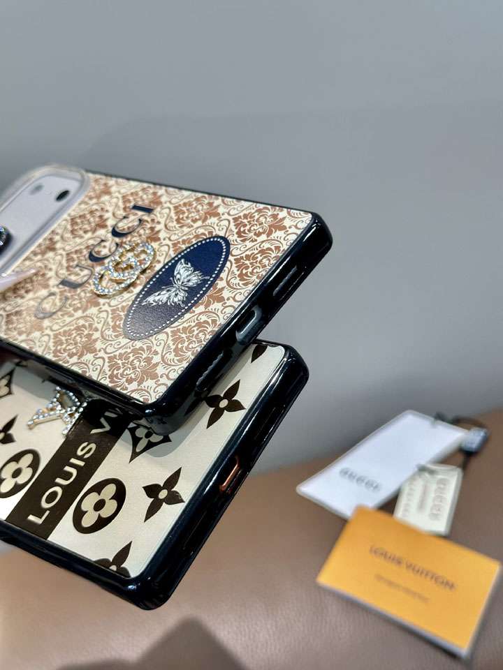 GUCCI 四角い アイフォーン18proケース