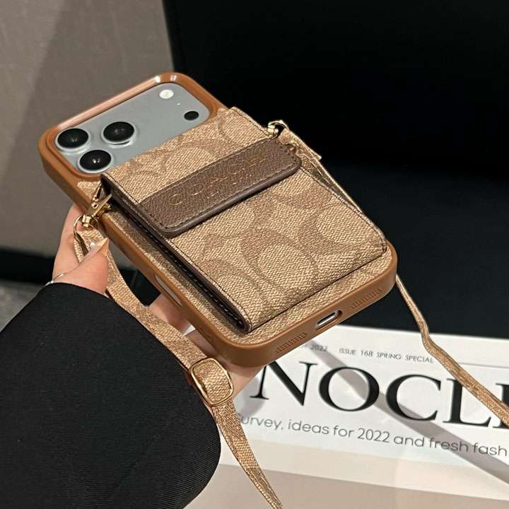 coach シグネチャー iphone18proケース