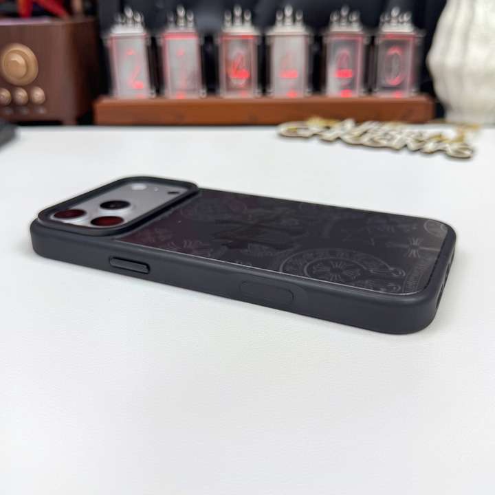クロームハーツ パロディ風 iphone18proケース