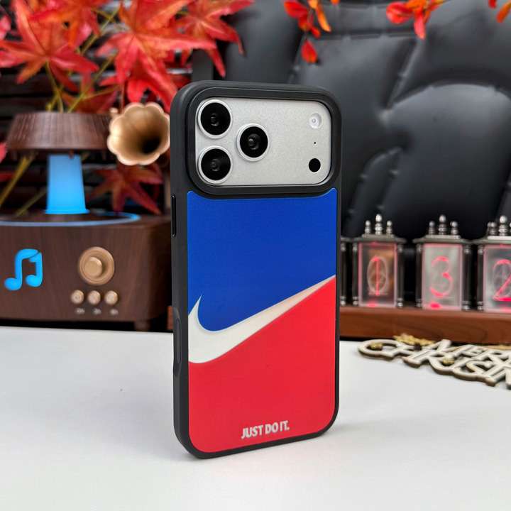 ナイキ マット感 iphone17promaxケース