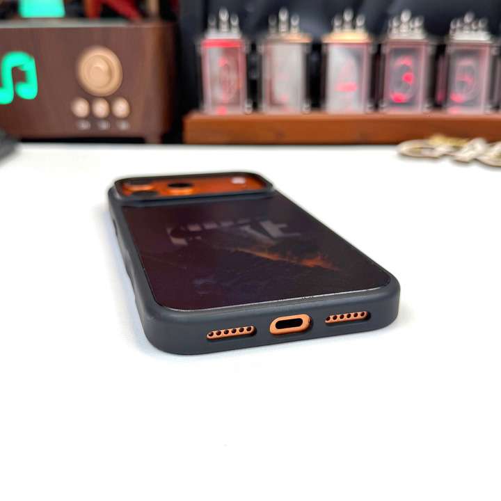 ナイキiPhone17proケース つや消し