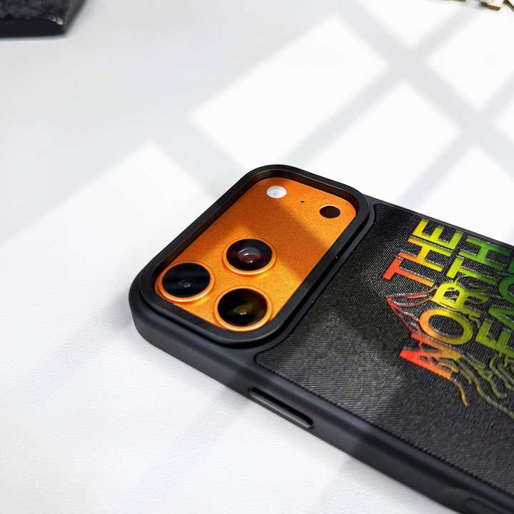ノース・フェイス おしゃれ iphone18proケース