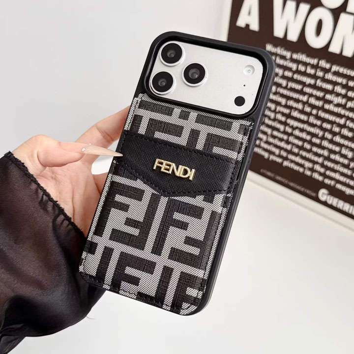 Fendi iphone18pro背面ケース スタンド機能