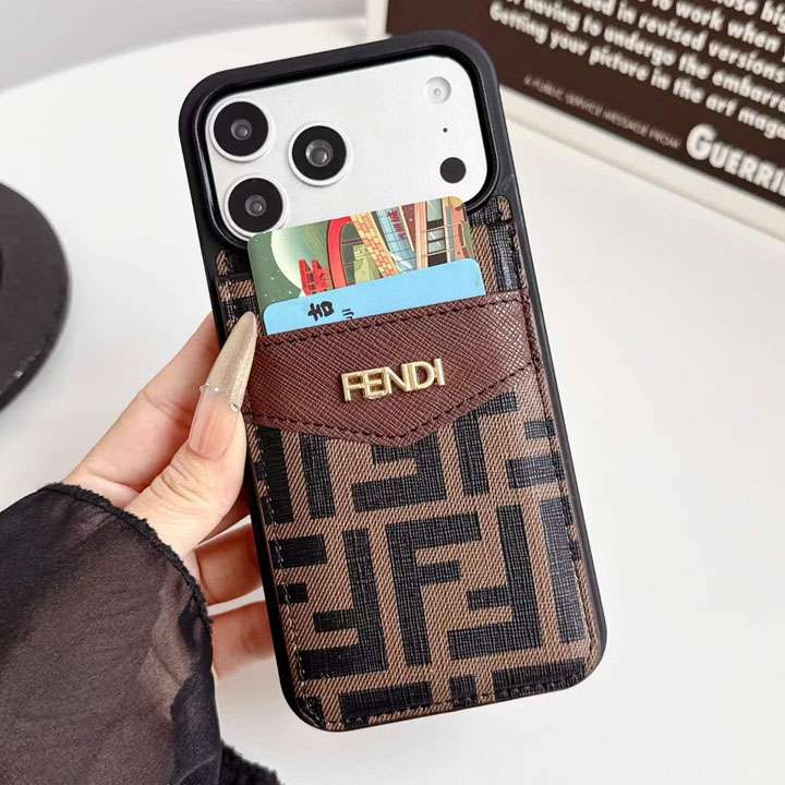 フェンディ iphone18promaxケース 背面 収納