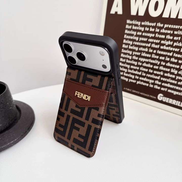 フェンディiphone18ケース 背面 手帳 型