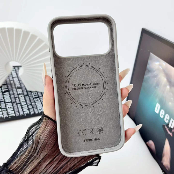 ディオール iphone18proショルダーケース MagSafe対応