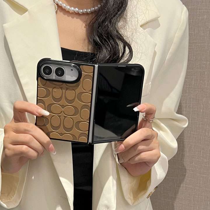 COACH iphone duo 折り畳み スマホケース
