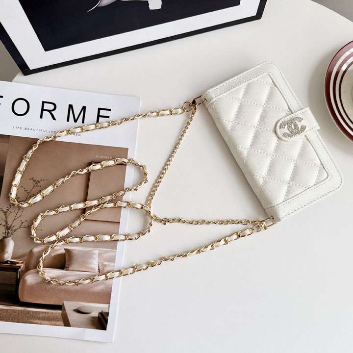 chanel iphone18promaxケース ダイヤCCロゴ 手帳型