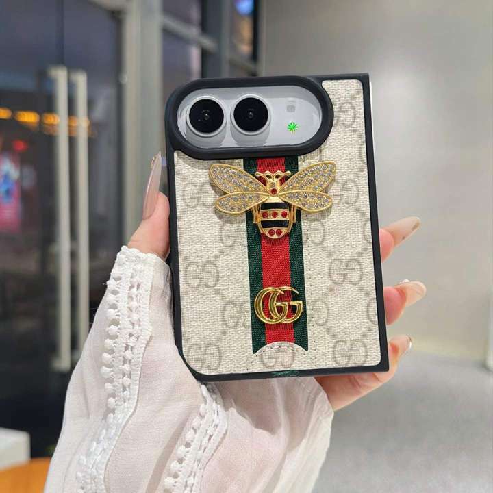 gucci iphone duoケース 蜂 可愛い