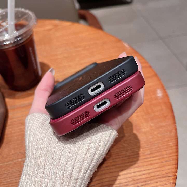ysl iphone18proケース 男女兼用 人気