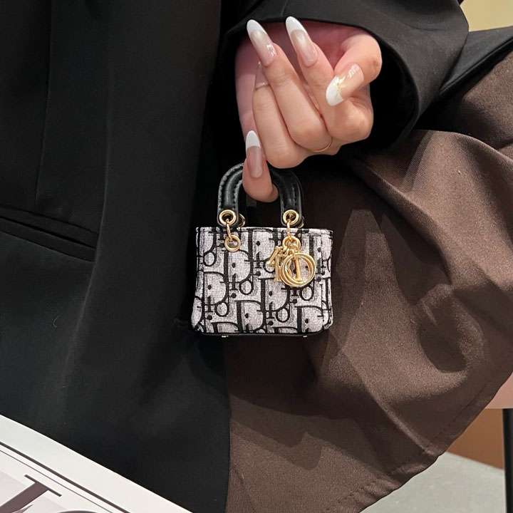 Dior カナージュ airpods 5 ケース