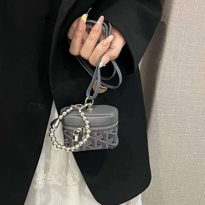 ゴヤール Airpods 5 ケース ショルダー 付き