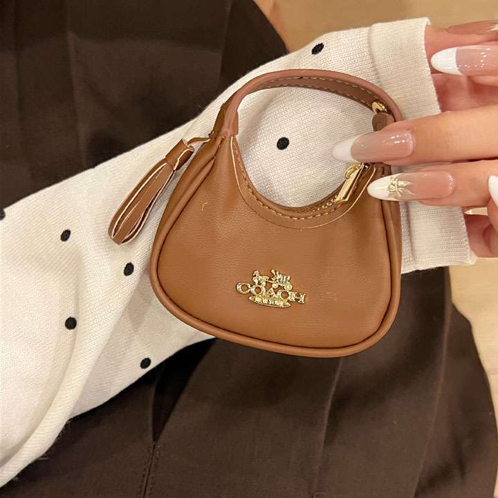 Coach airpods 第五世代ケース
