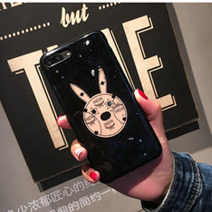 iphone8ケース 可愛い兎図案 エムシーエム