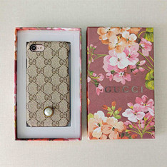 アイフォン8カバー 可愛い真珠付き ブランド 