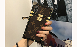 ルイヴィトン iphone X XPLUSケース トランク